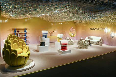 louis vuitton store decorator